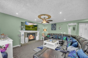 48a Luxury Lake Home W Massage Meditation Gym Ac